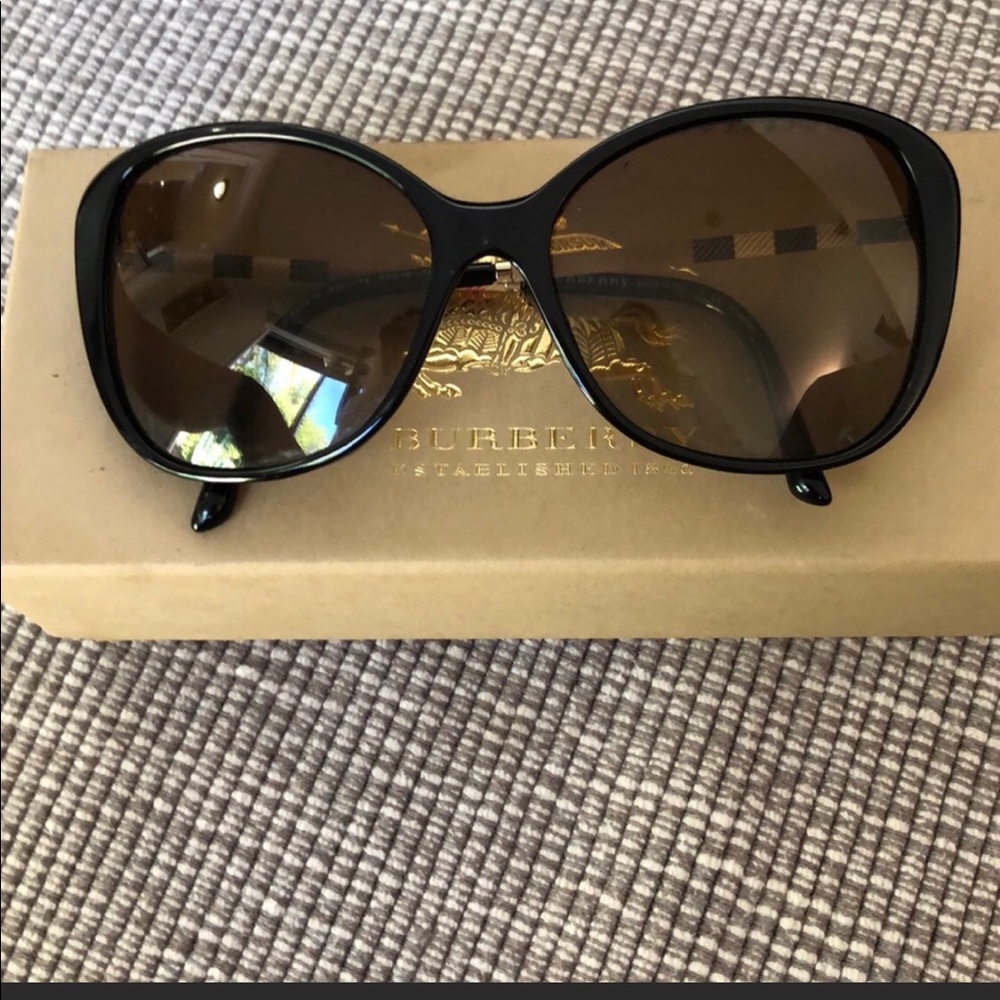 Burberry Shades